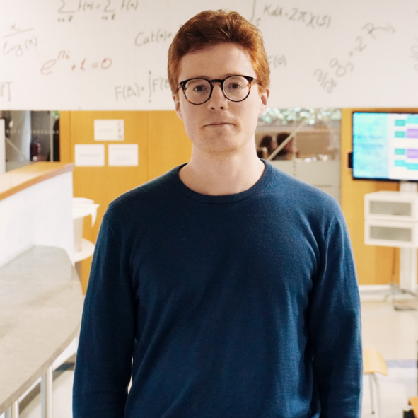 From Phase Separation to Chromosome Architecture: Ander Movilla Joins CRM as Beatriu de Pinós Fellow